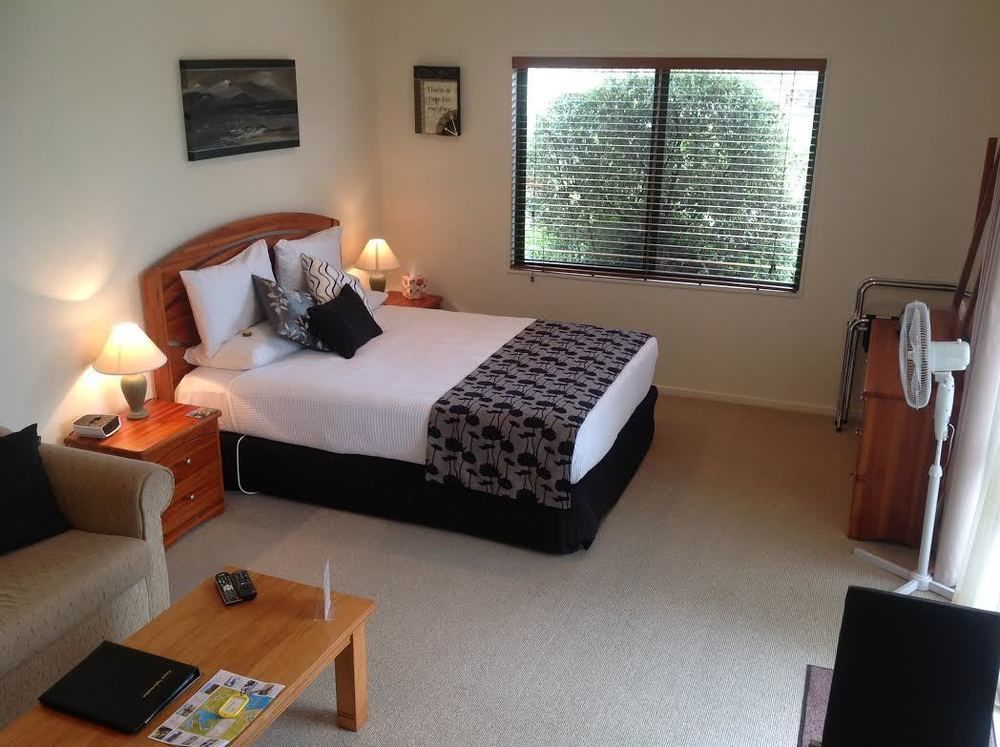 Andrea'S Bed & Breakfast Whitianga Buitenkant foto